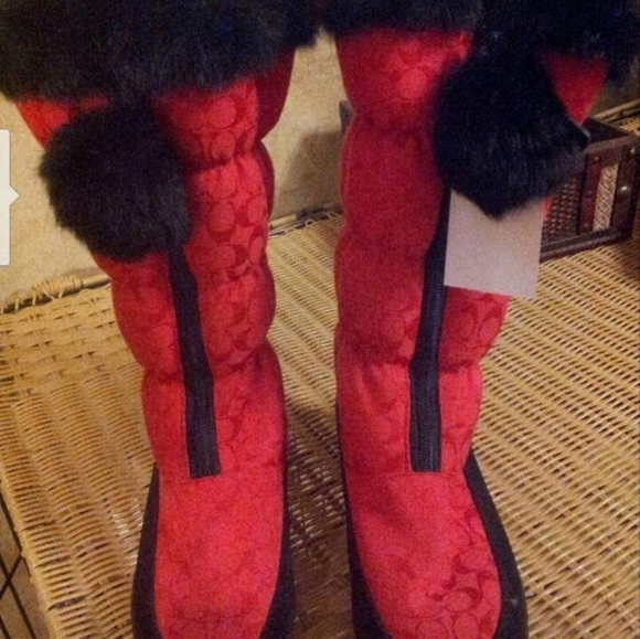 SOLD** NEW SIG C MID HIGH WINTER BOOTS REAL BLACK RABBIT FUR SIZE 6.5 - Picture 3 of 12